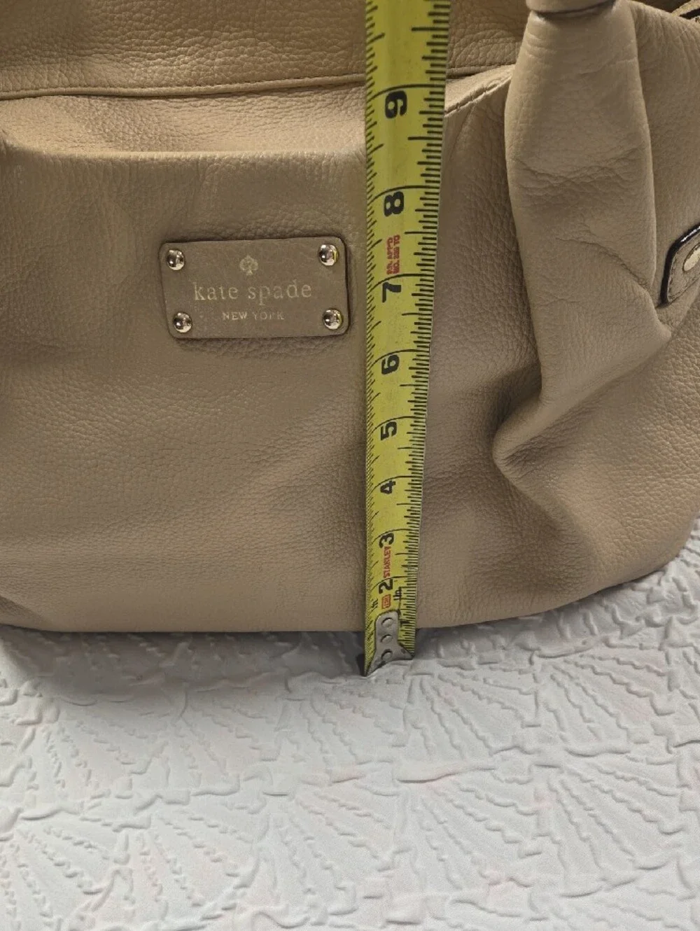 Kate Spade Berkshire Road Stevie Pebbled Leather Satchel – Beige / Taupe